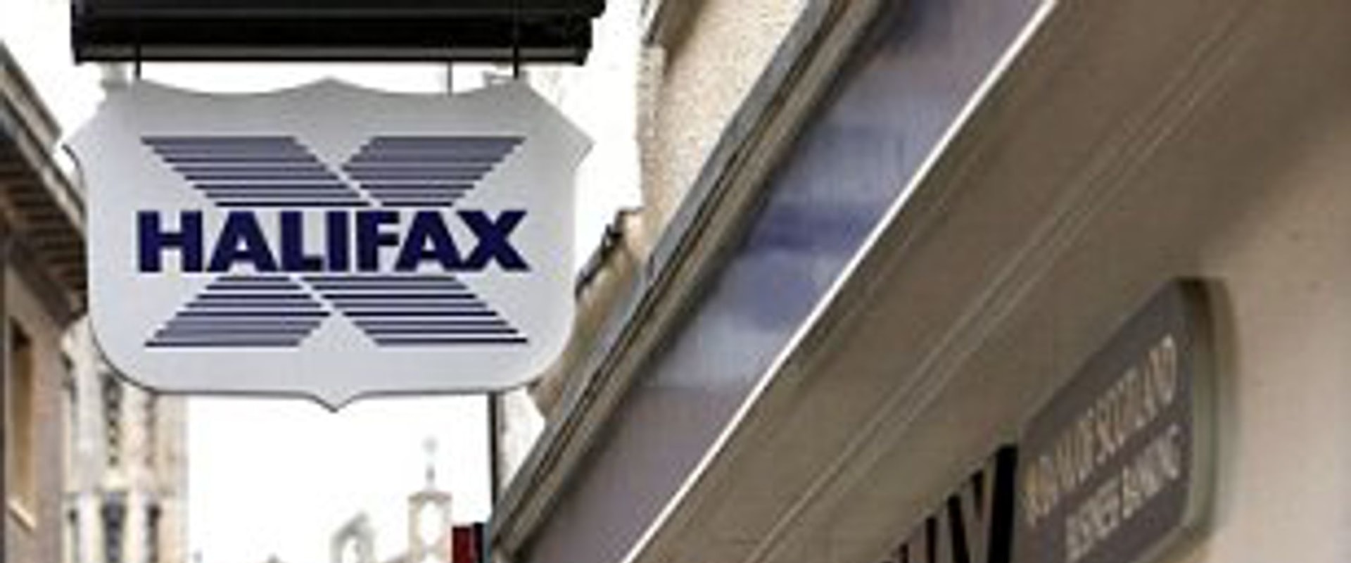 Comparing Halifax Mortgage Rates to Other Banks