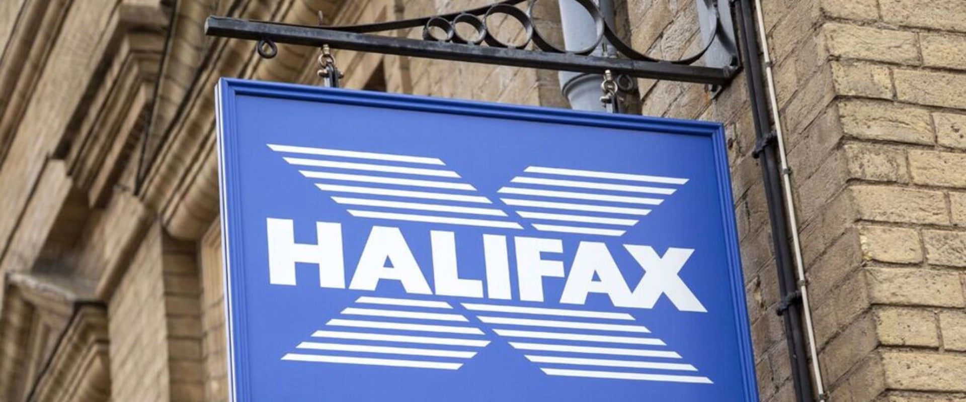 10 Tips to Secure the Best Halifax Mortgage Rates